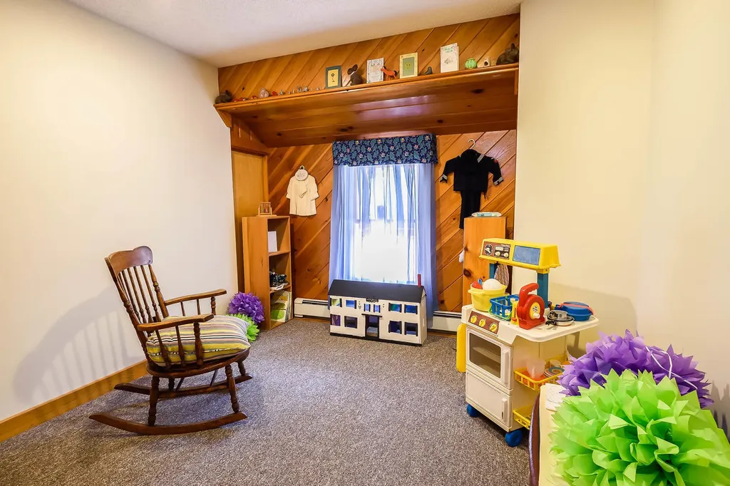 27 Scotts Drive Buxton ME 04093