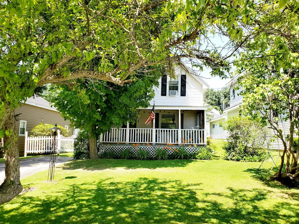 131 Poland Road Auburn ME 04210