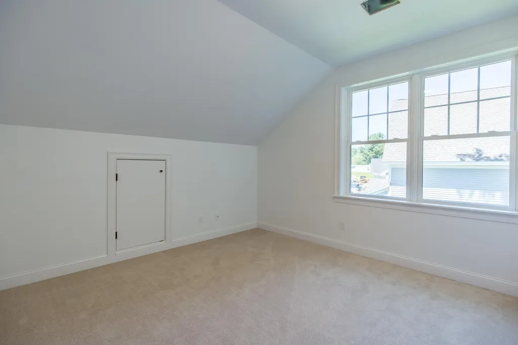 34 Black Sparrow Drive Portland ME 04102