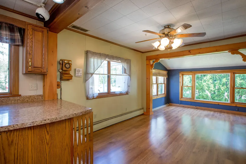 404 Lewiston Road Topsham ME 04086