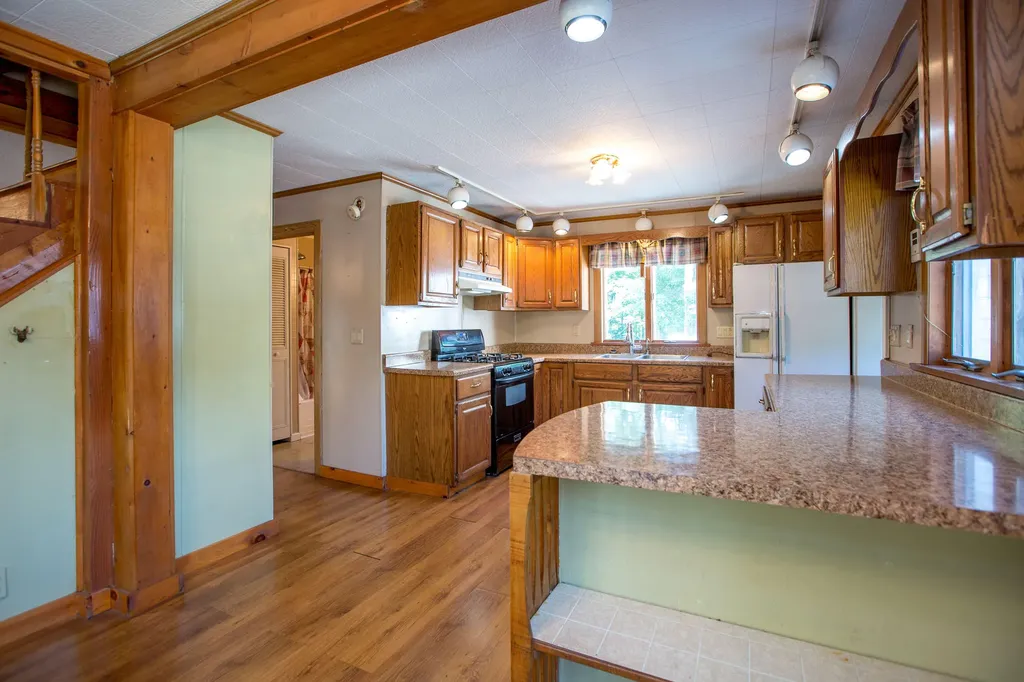 404 Lewiston Road Topsham ME 04086