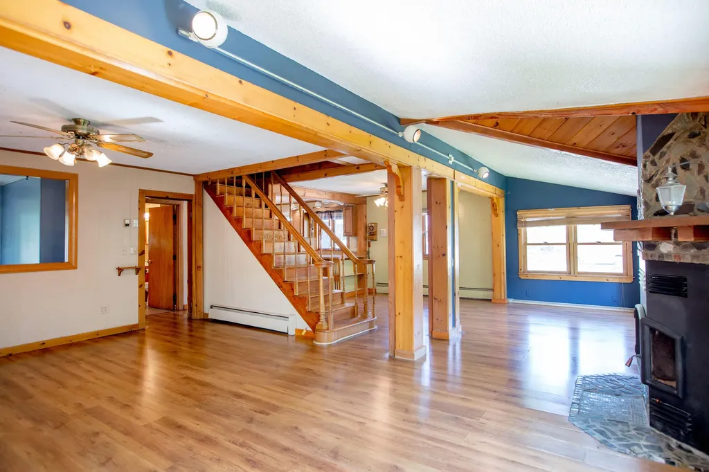 404 Lewiston Road Topsham ME 04086