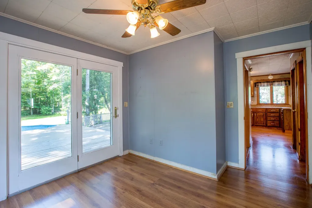 404 Lewiston Road Topsham ME 04086
