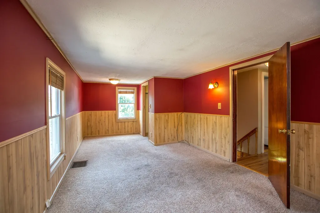 404 Lewiston Road Topsham ME 04086