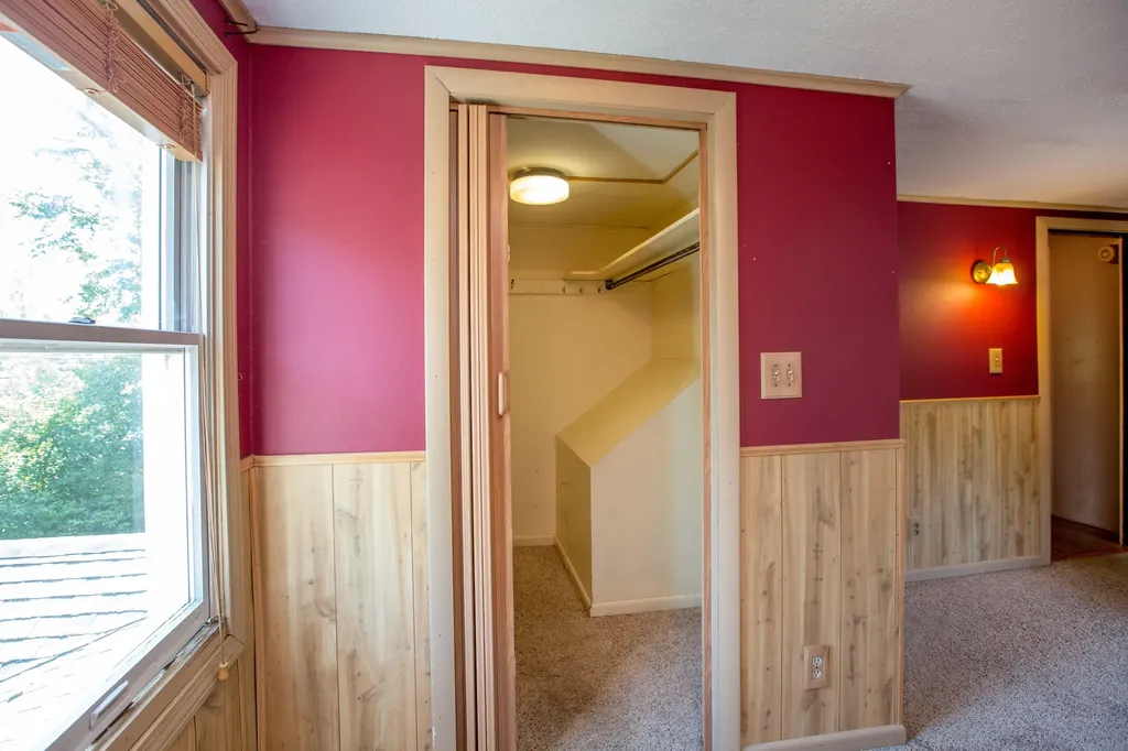 404 Lewiston Road Topsham ME 04086