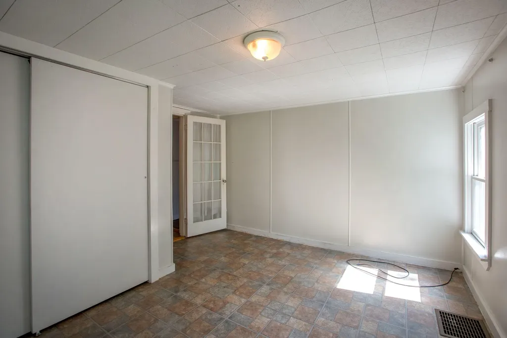 404 Lewiston Road Topsham ME 04086