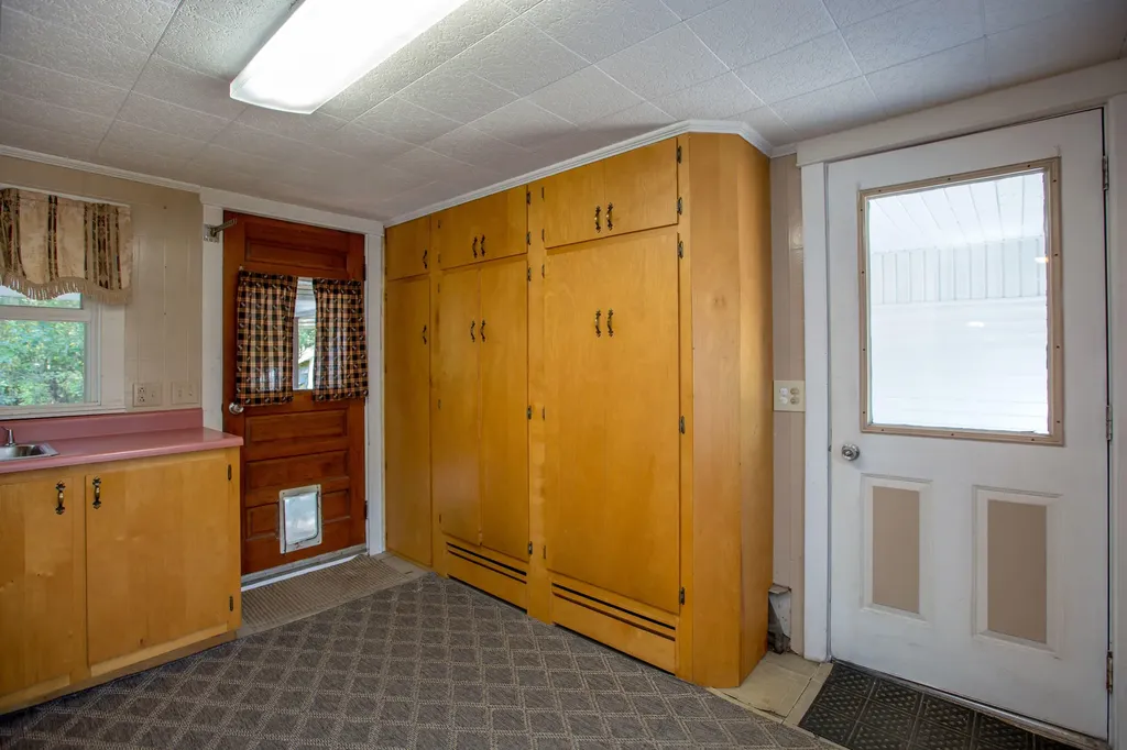 404 Lewiston Road Topsham ME 04086