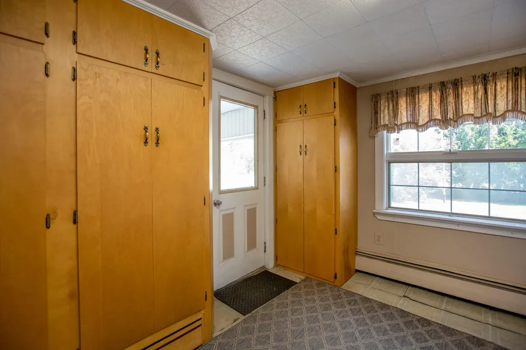 404 Lewiston Road Topsham ME 04086