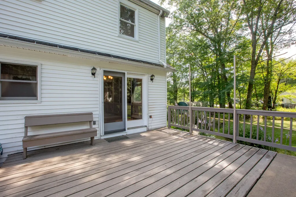 404 Lewiston Road Topsham ME 04086