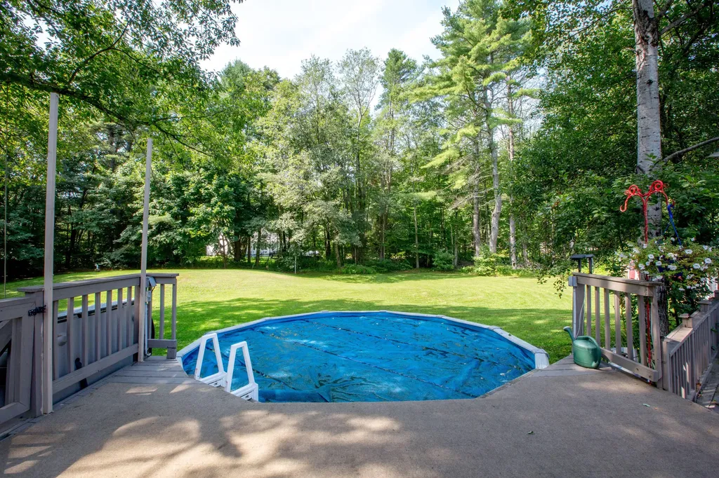404 Lewiston Road Topsham ME 04086