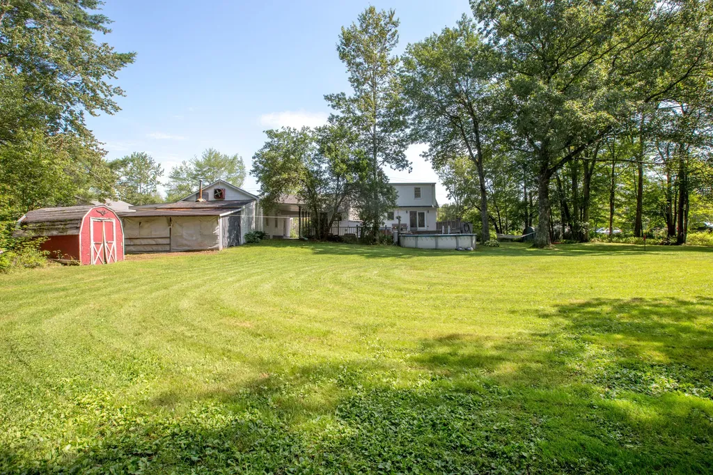 404 Lewiston Road Topsham ME 04086