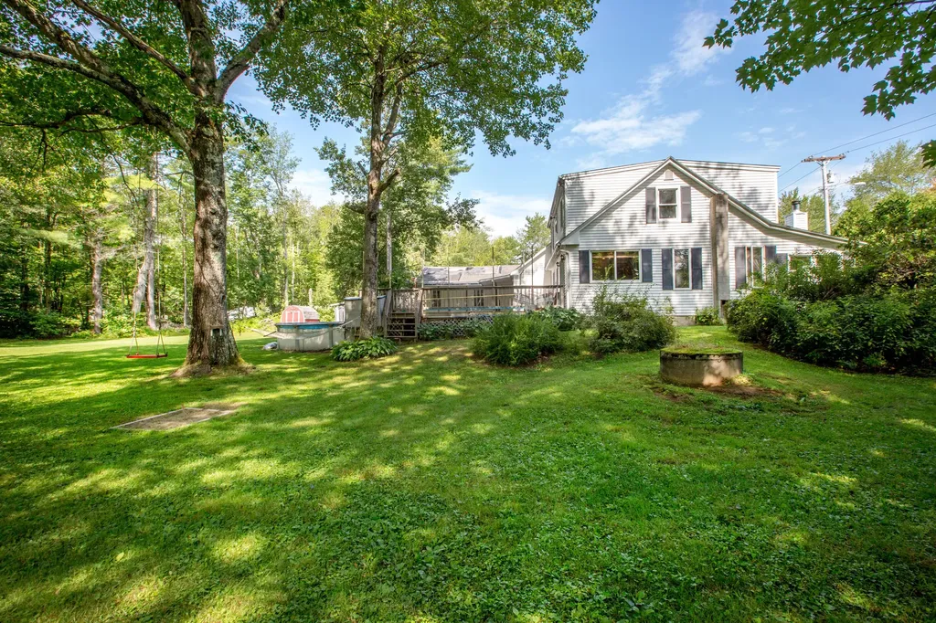 404 Lewiston Road Topsham ME 04086