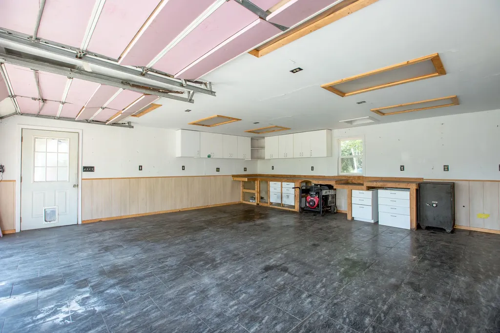 404 Lewiston Road Topsham ME 04086