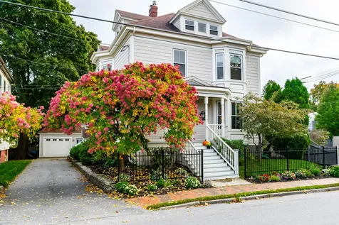 32 Lincoln Street Portland ME 04103
