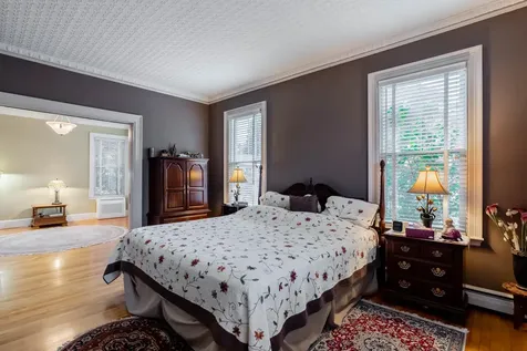 32 Lincoln Street Portland ME 04103