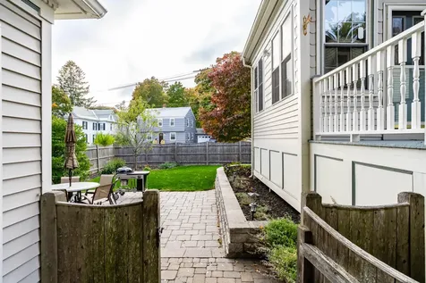 32 Lincoln Street Portland ME 04103