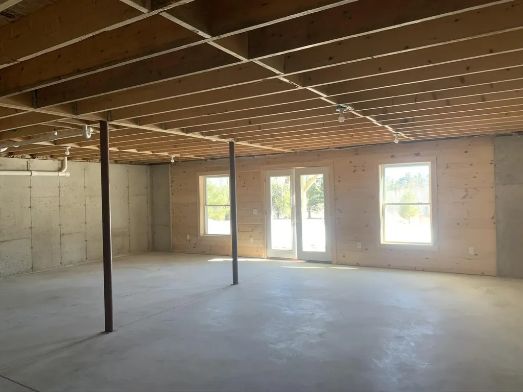 239 Old Airline Road Aurora ME 04408