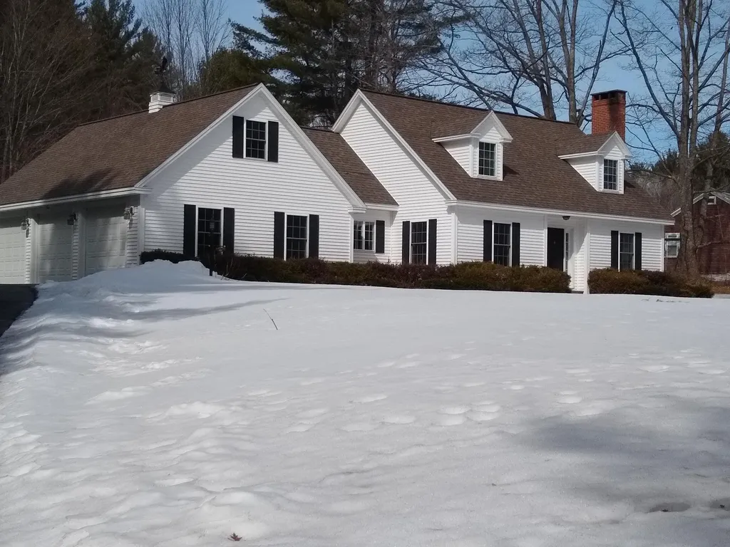 354 Middle Street Farmington ME 04938