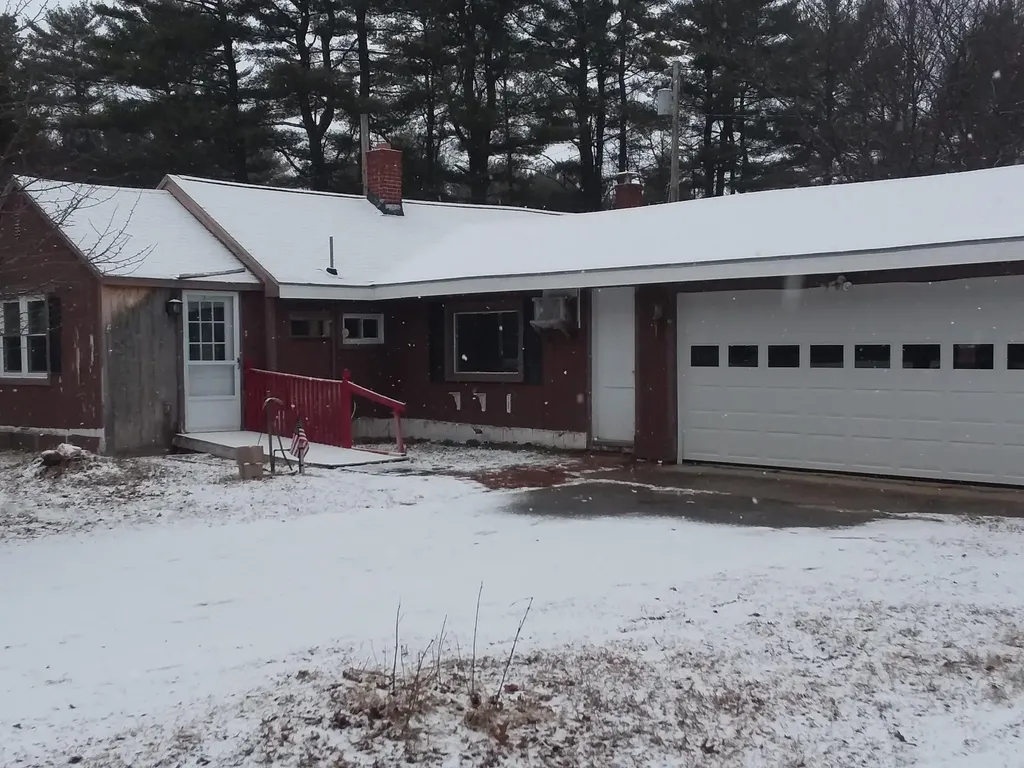 591 Ossipee Trail W Standish ME 04084