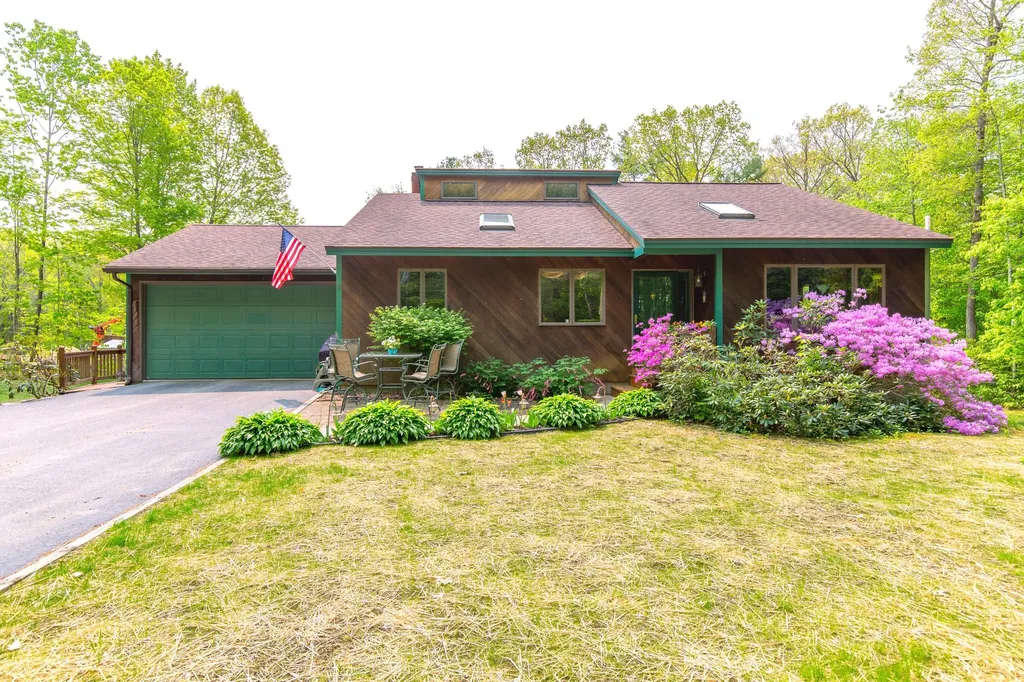 5 Luckys Lane Windham ME 04062