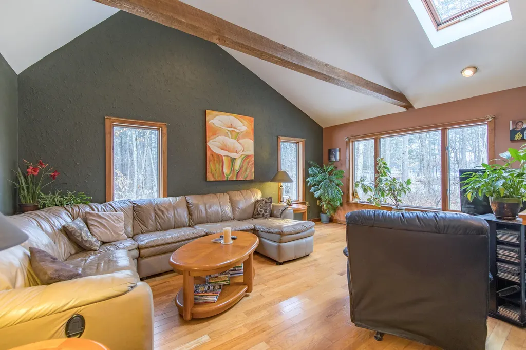 5 Luckys Lane Windham ME 04062