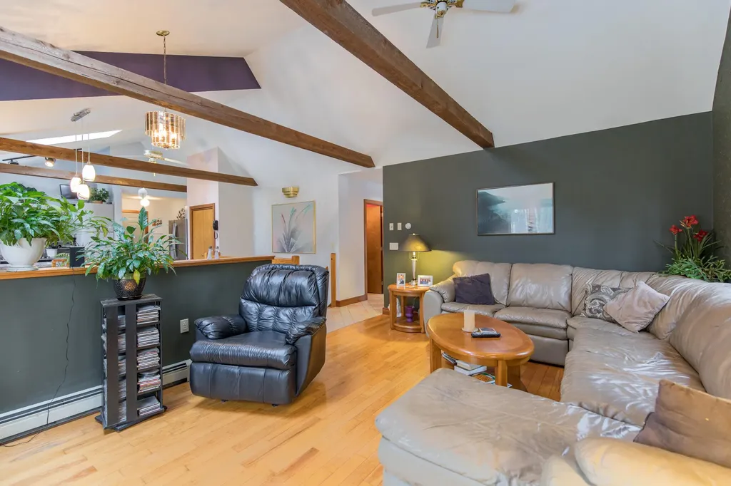 5 Luckys Lane Windham ME 04062