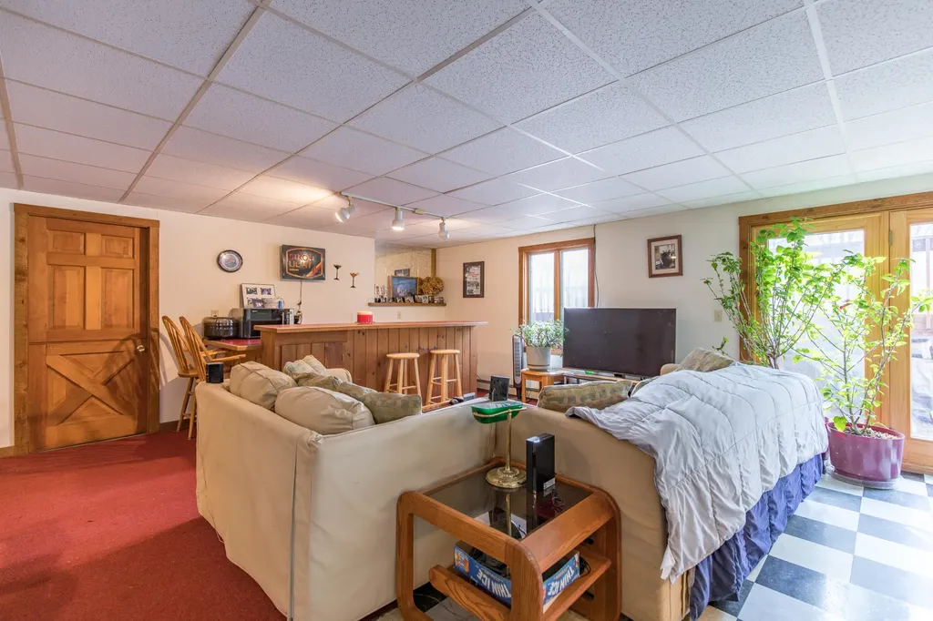 5 Luckys Lane Windham ME 04062