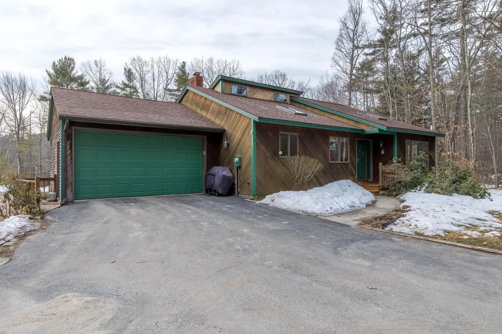5 Luckys Lane Windham ME 04062