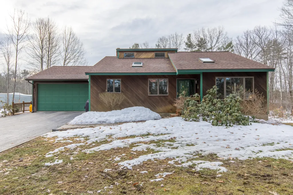 5 Luckys Lane Windham ME 04062