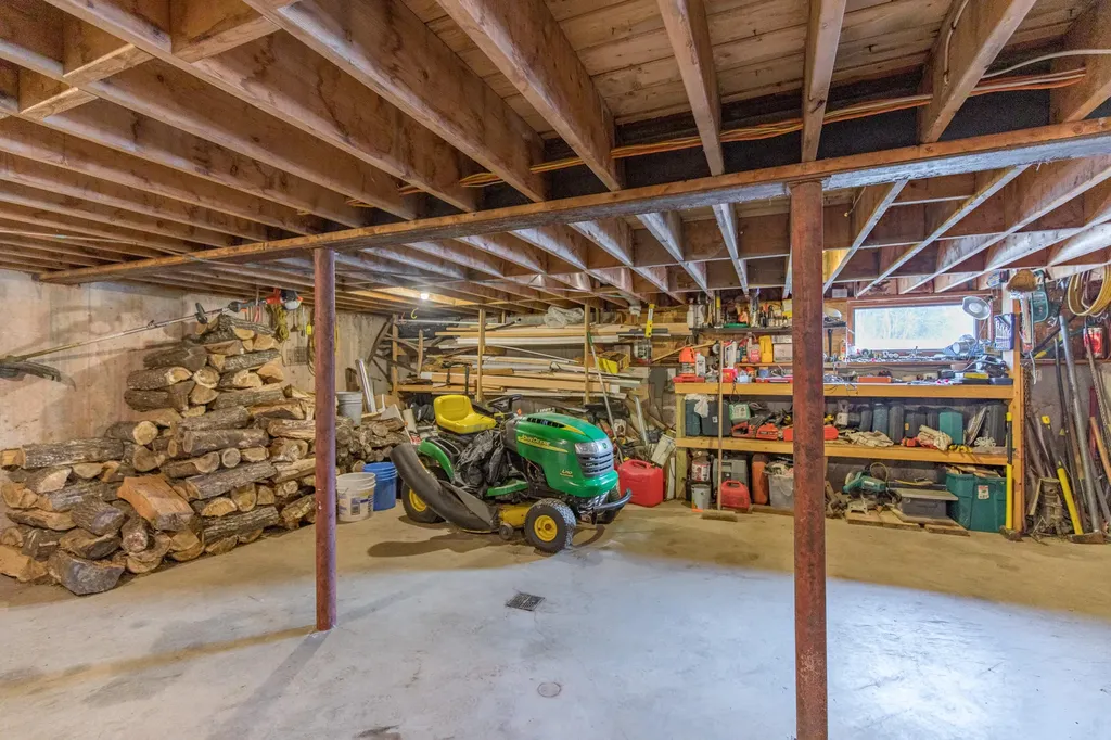 5 Luckys Lane Windham ME 04062