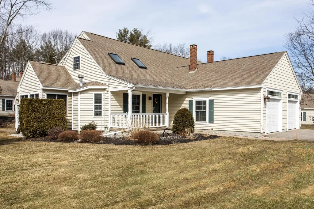 25 Hidden Brook Drive Wells ME 04090