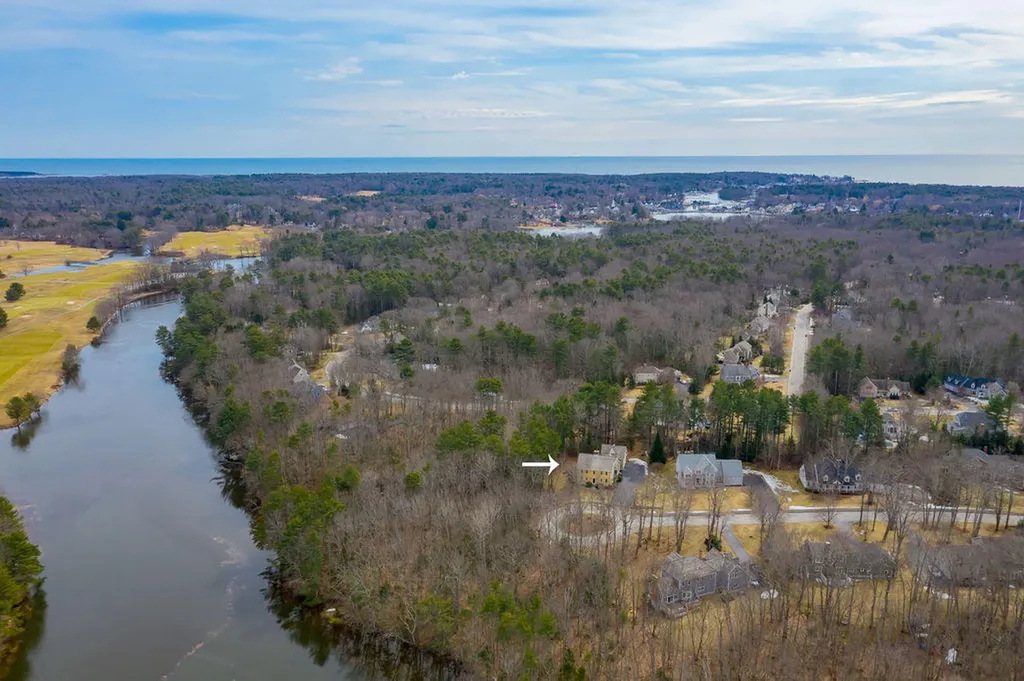 11 Ledgewater Drive Kennebunk ME 04043