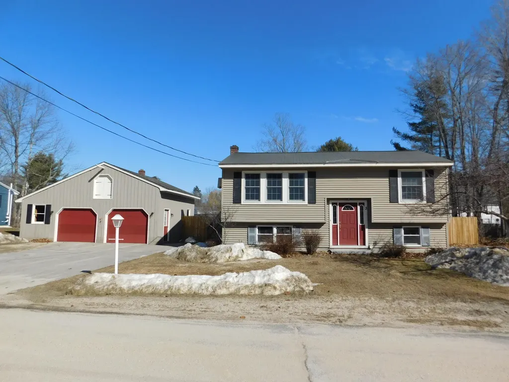 3 Spiro Avenue Gray ME 04039