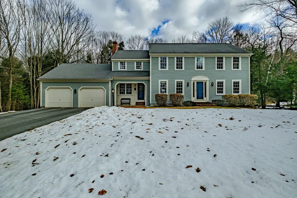 115 Oakwood Drive Yarmouth ME 04096