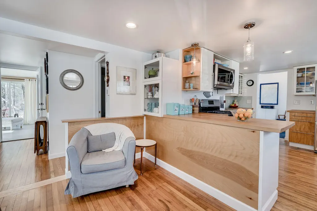 54 Florida Avenue Portland ME 04103