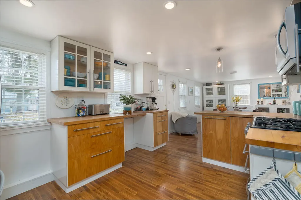 54 Florida Avenue Portland ME 04103