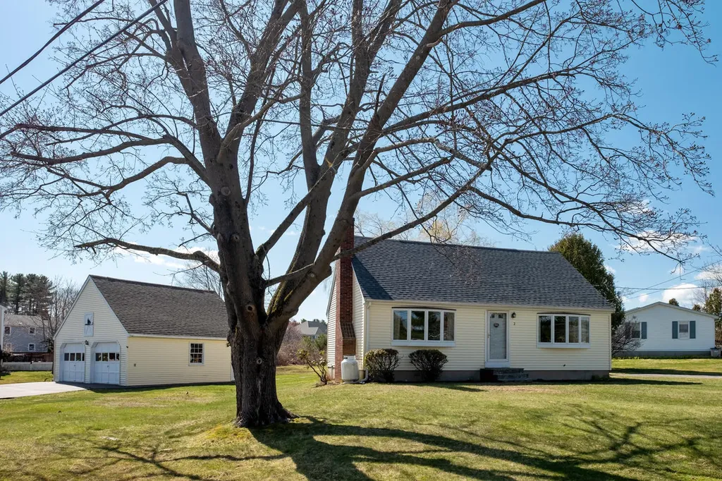 2 Dock Road York ME 03909