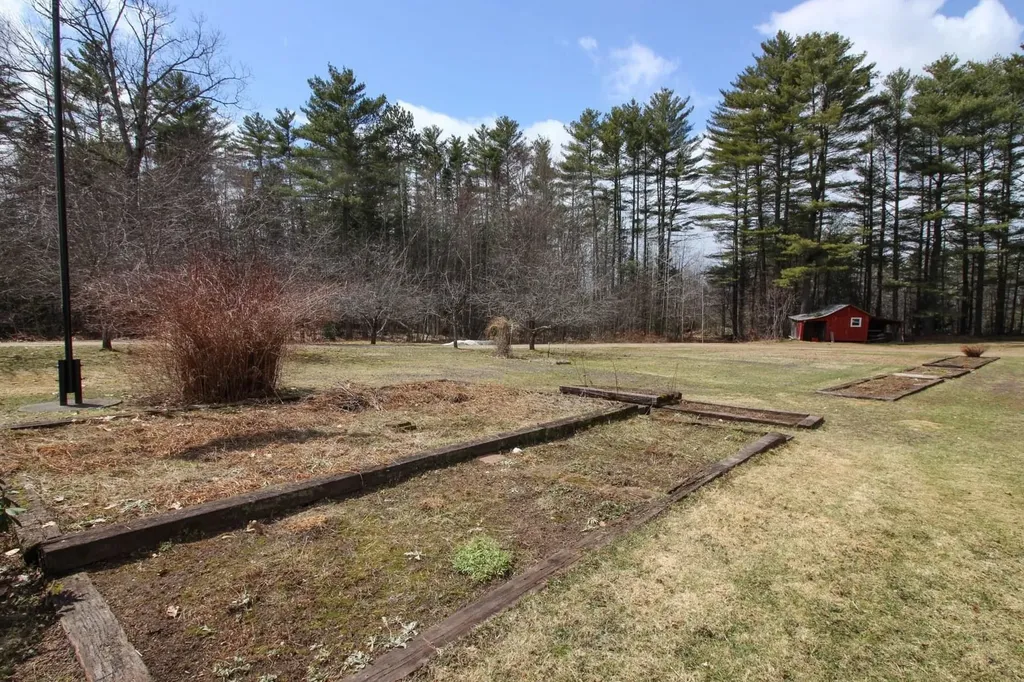 39 Rabbit Road Bethel ME 04217