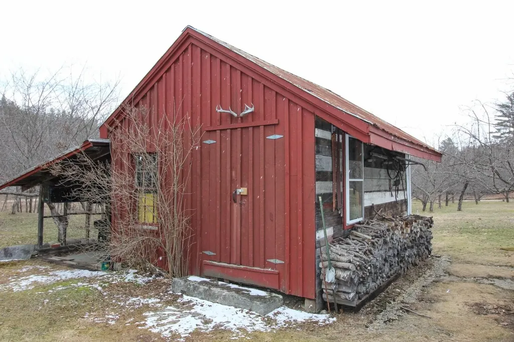39 Rabbit Road Bethel ME 04217