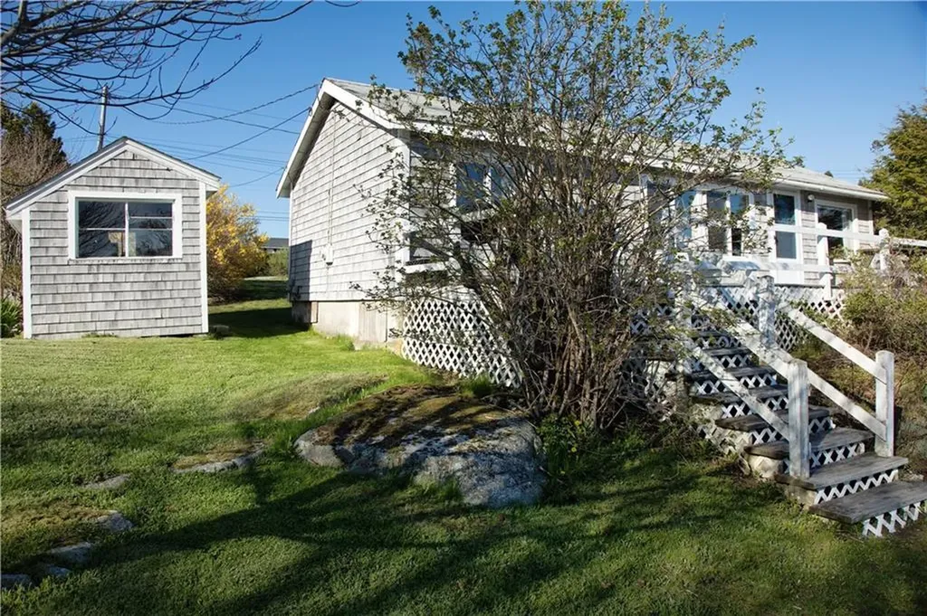 5 Colby Drive South Thomaston ME 04858
