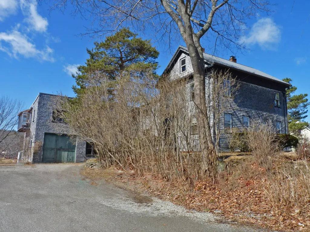 36 Central Street Ellsworth ME 04605