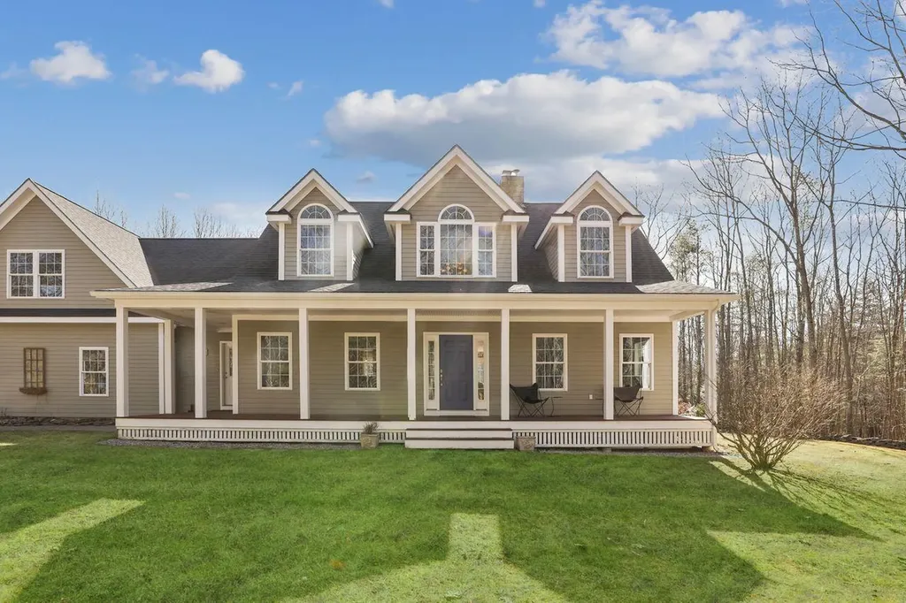 10 Acorn Ridge Road Freeport ME 04032