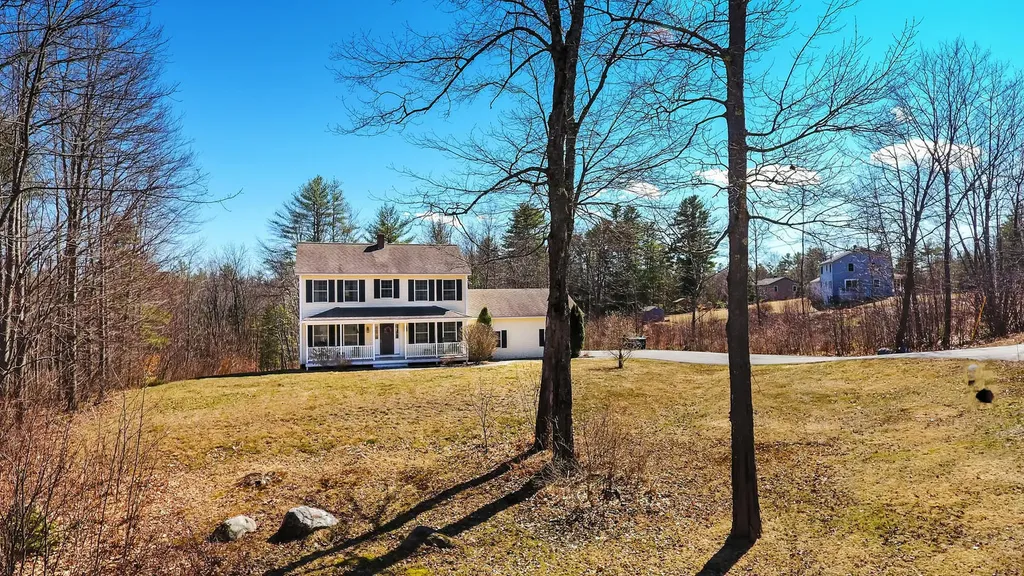 18 Hunter Hill Road Durham ME 04222