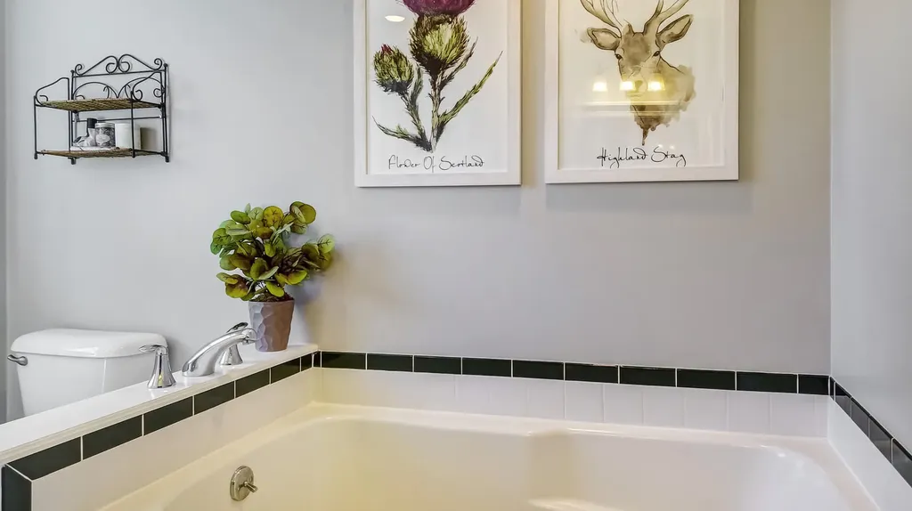 18 Hunter Hill Road Durham ME 04222