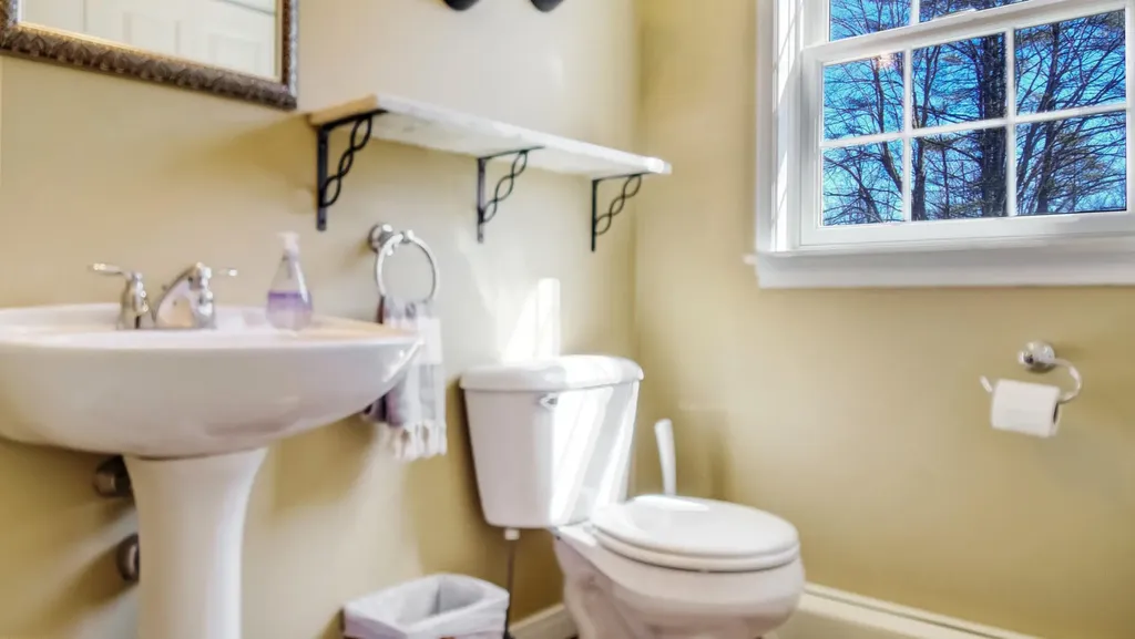 18 Hunter Hill Road Durham ME 04222