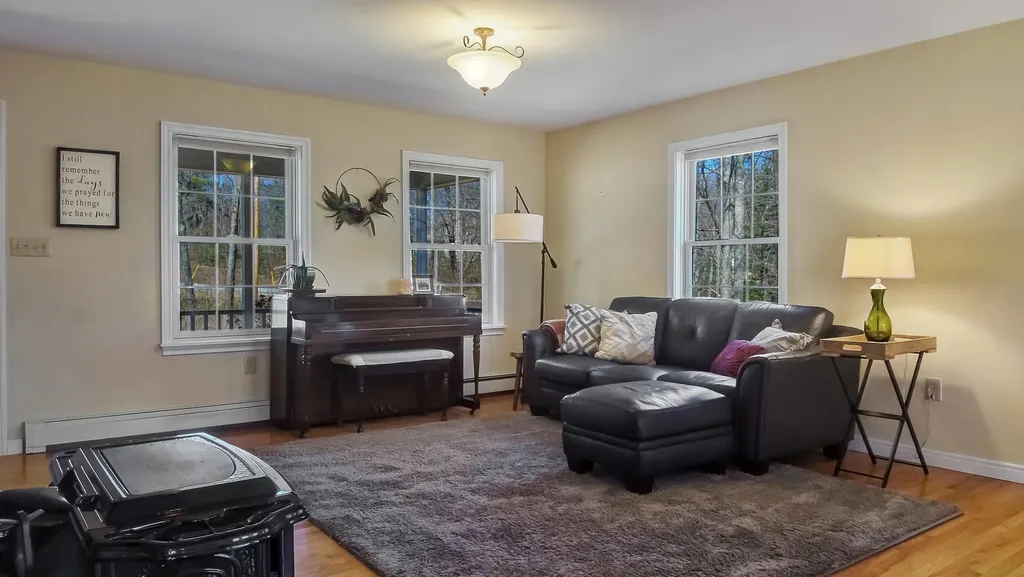 18 Hunter Hill Road Durham ME 04222