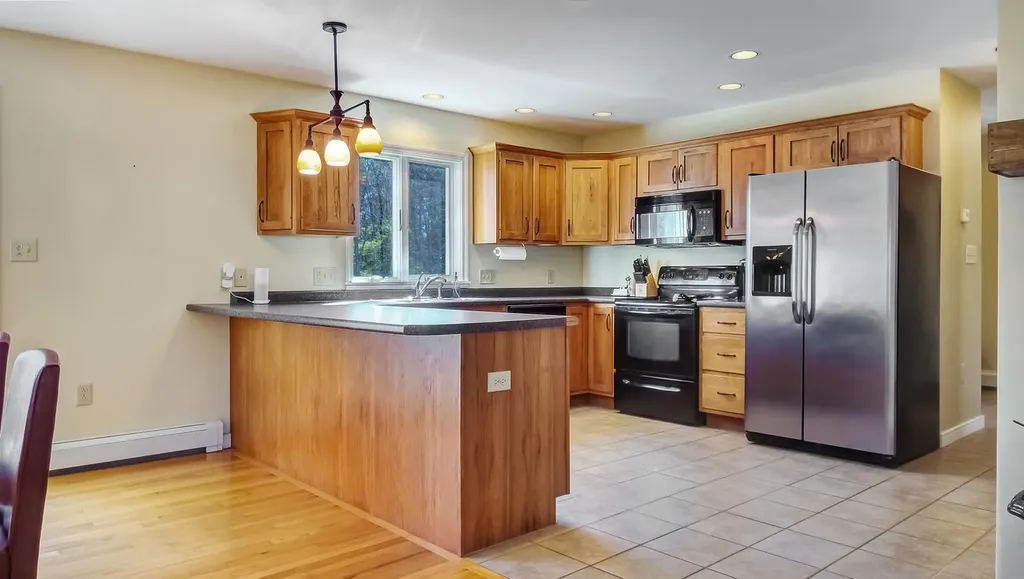 18 Hunter Hill Road Durham ME 04222