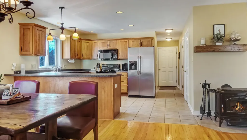 18 Hunter Hill Road Durham ME 04222