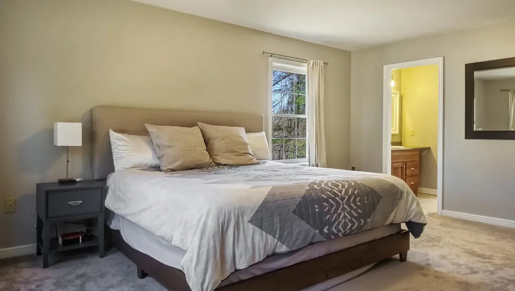 18 Hunter Hill Road Durham ME 04222