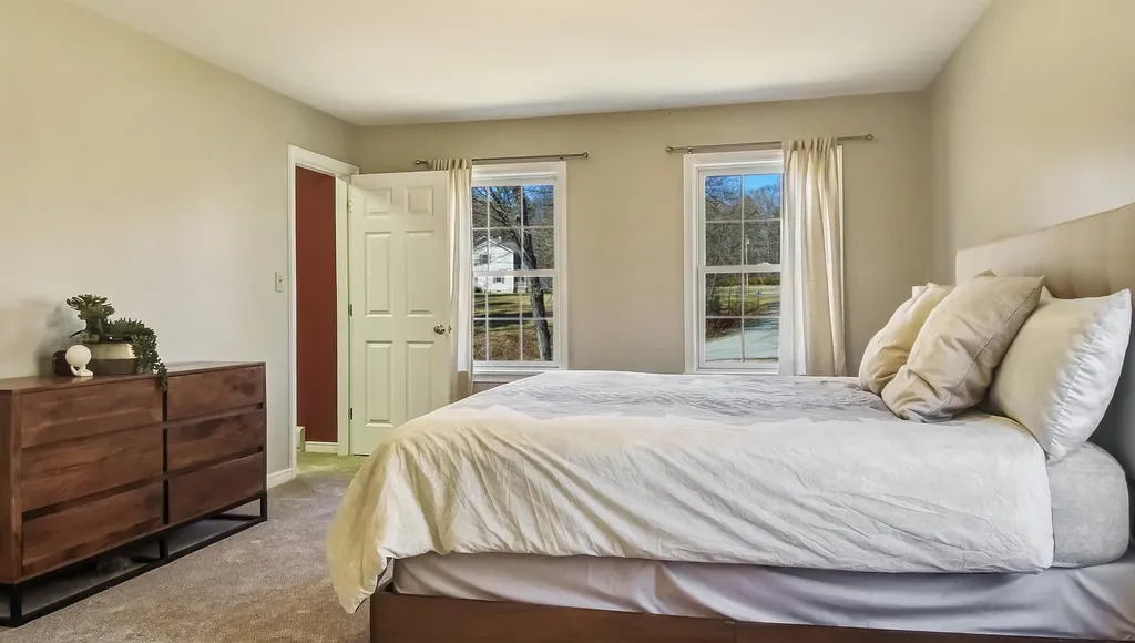 18 Hunter Hill Road Durham ME 04222